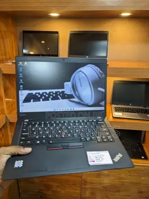 New Laptop Lenovo ThinkPad X390 8GB Intel Core i5 SSD 256GB