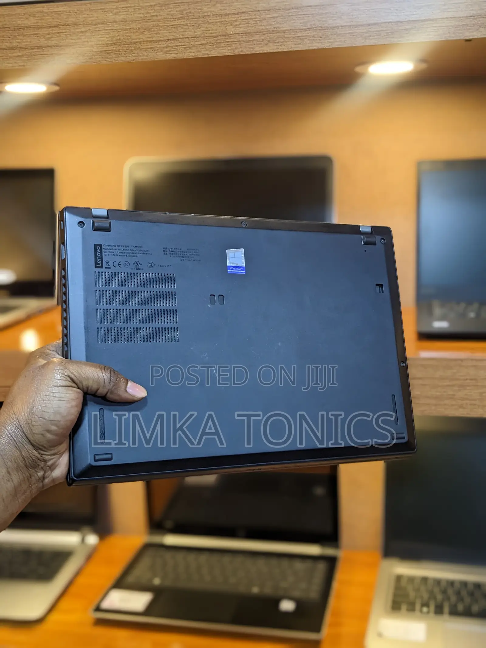 New Laptop Lenovo ThinkPad X390 8GB Intel Core i5 SSD 256GB