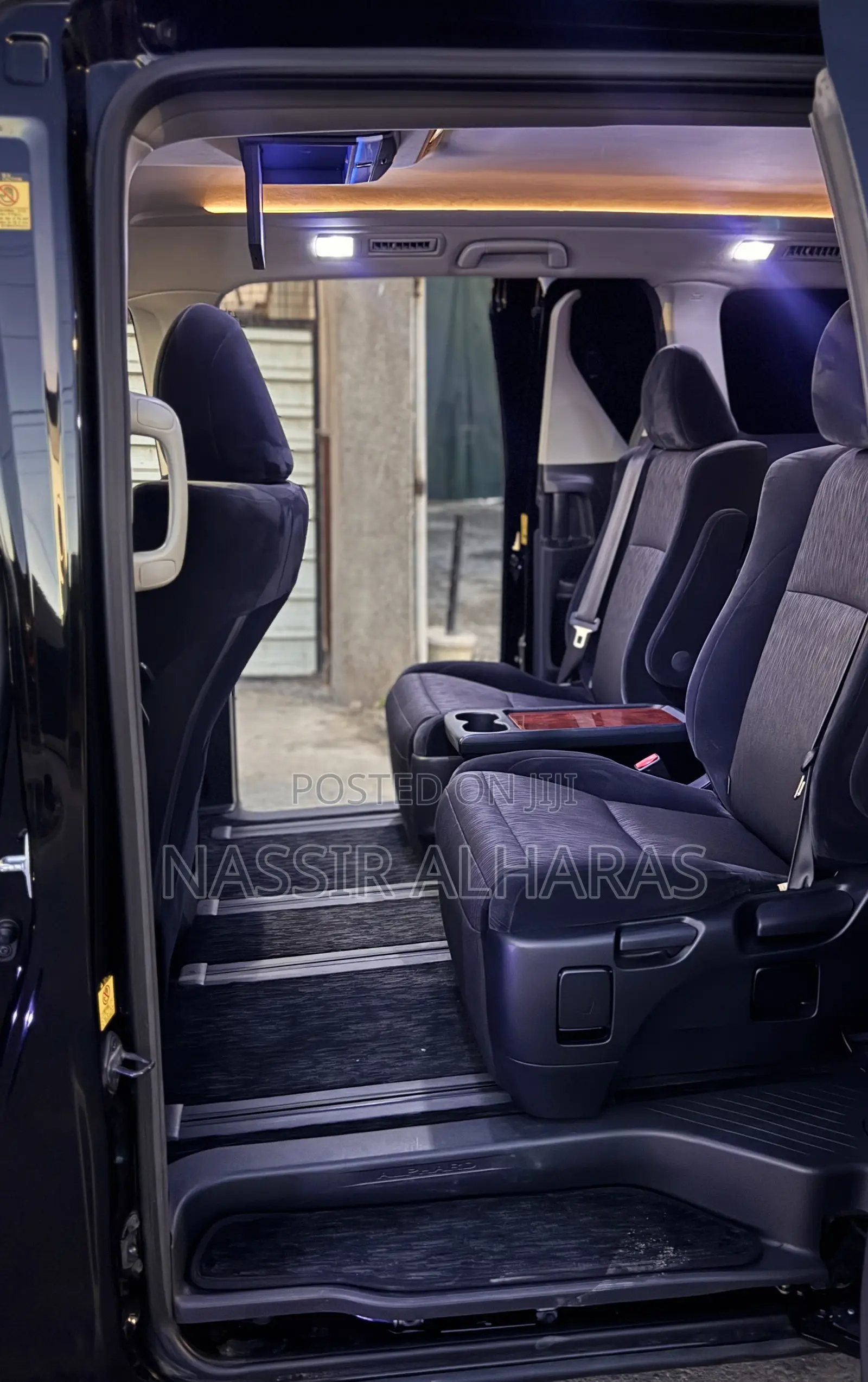Toyota Alphard 2.4 Petrol FWD 2010 Black