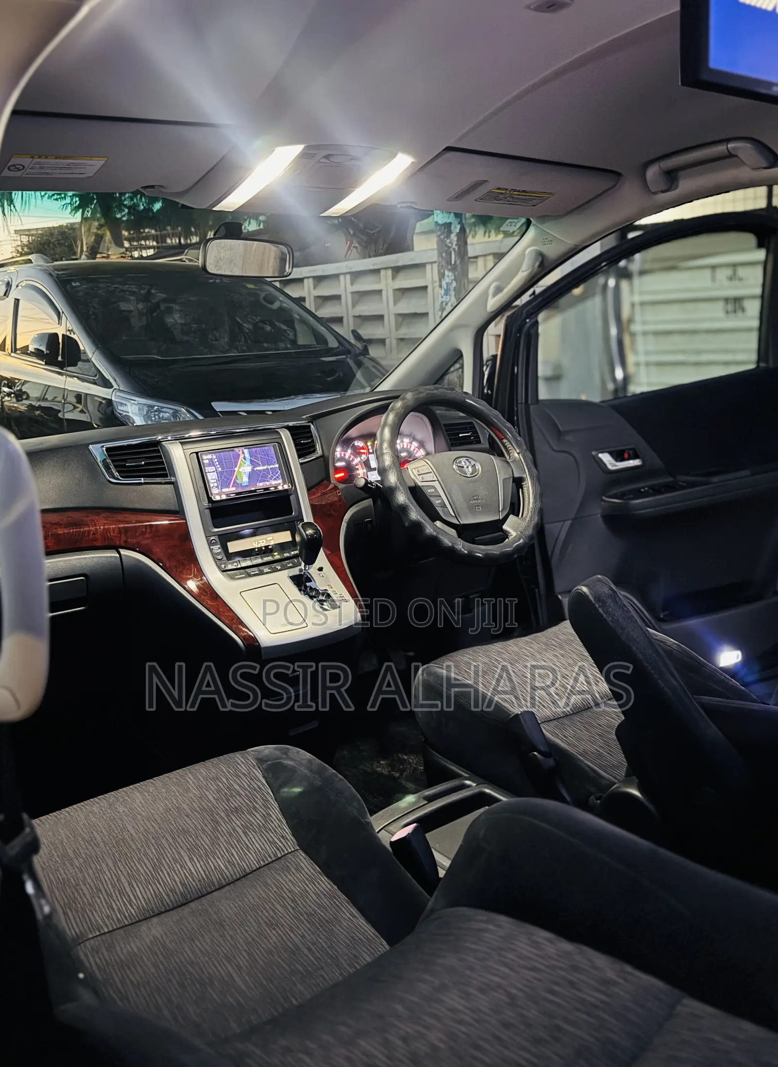 Toyota Alphard 2.4 Petrol FWD 2010 Black