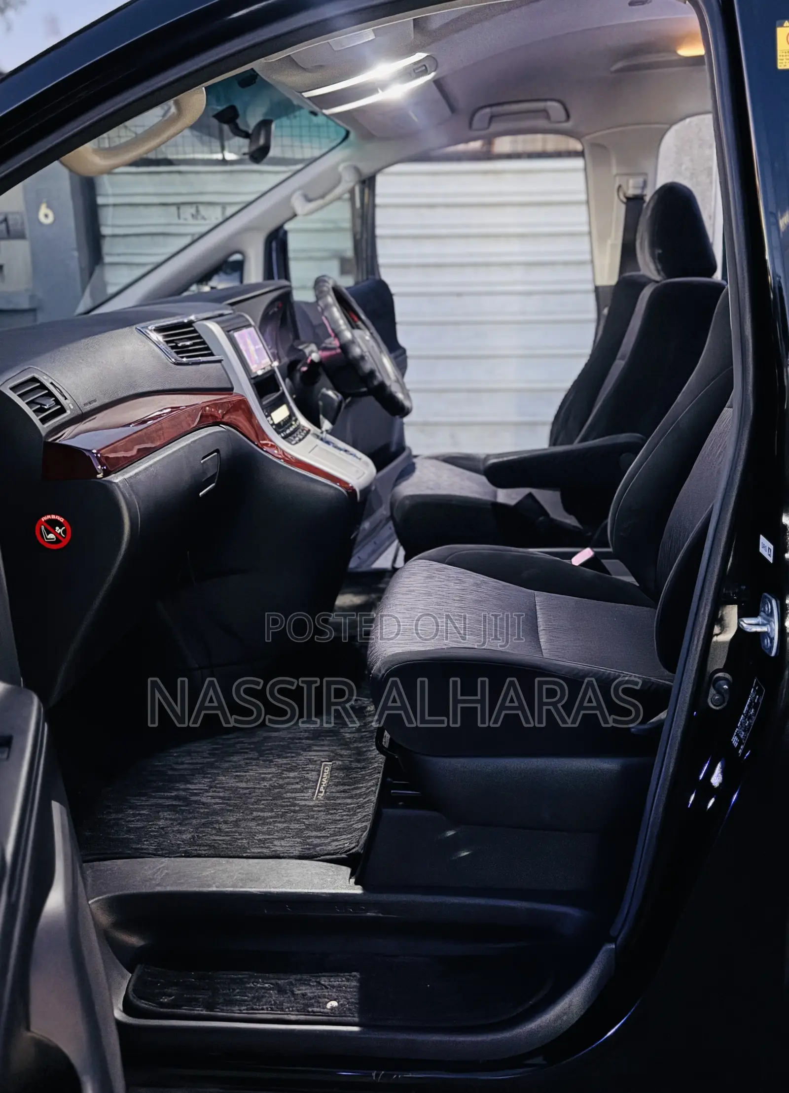Toyota Alphard 2.4 Petrol FWD 2010 Black