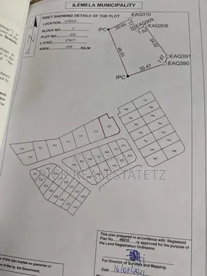 Kiwanja Cha SQM 1,498 Kinauzwa Kiseke - Buyombe