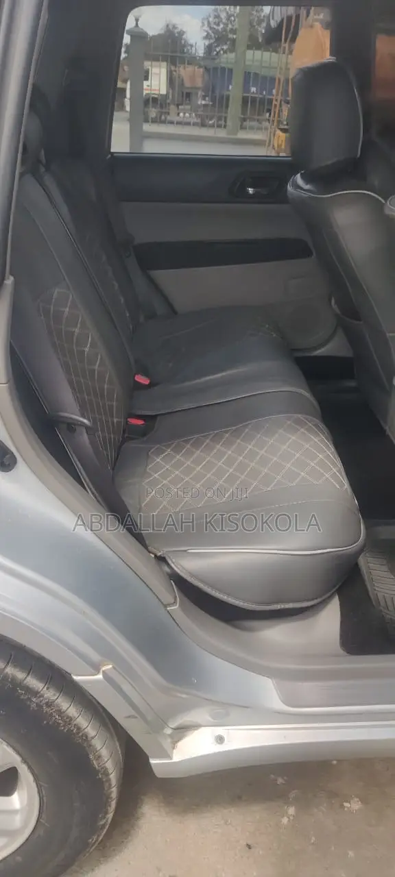 Subaru Forester 2004 Silver