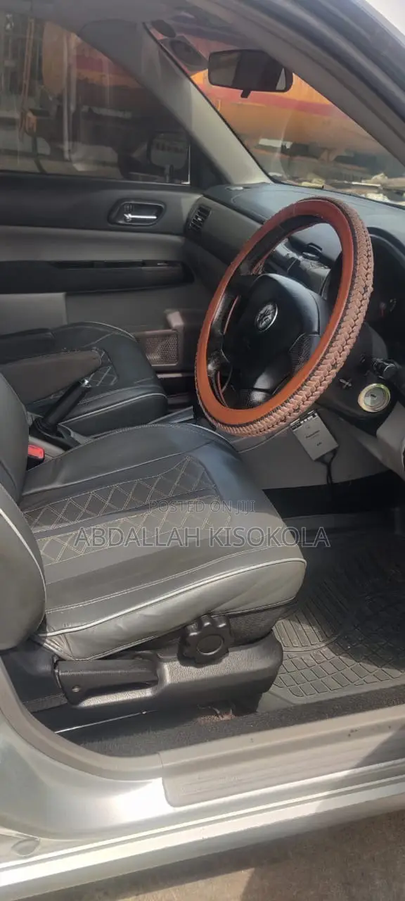 Subaru Forester 2004 Silver