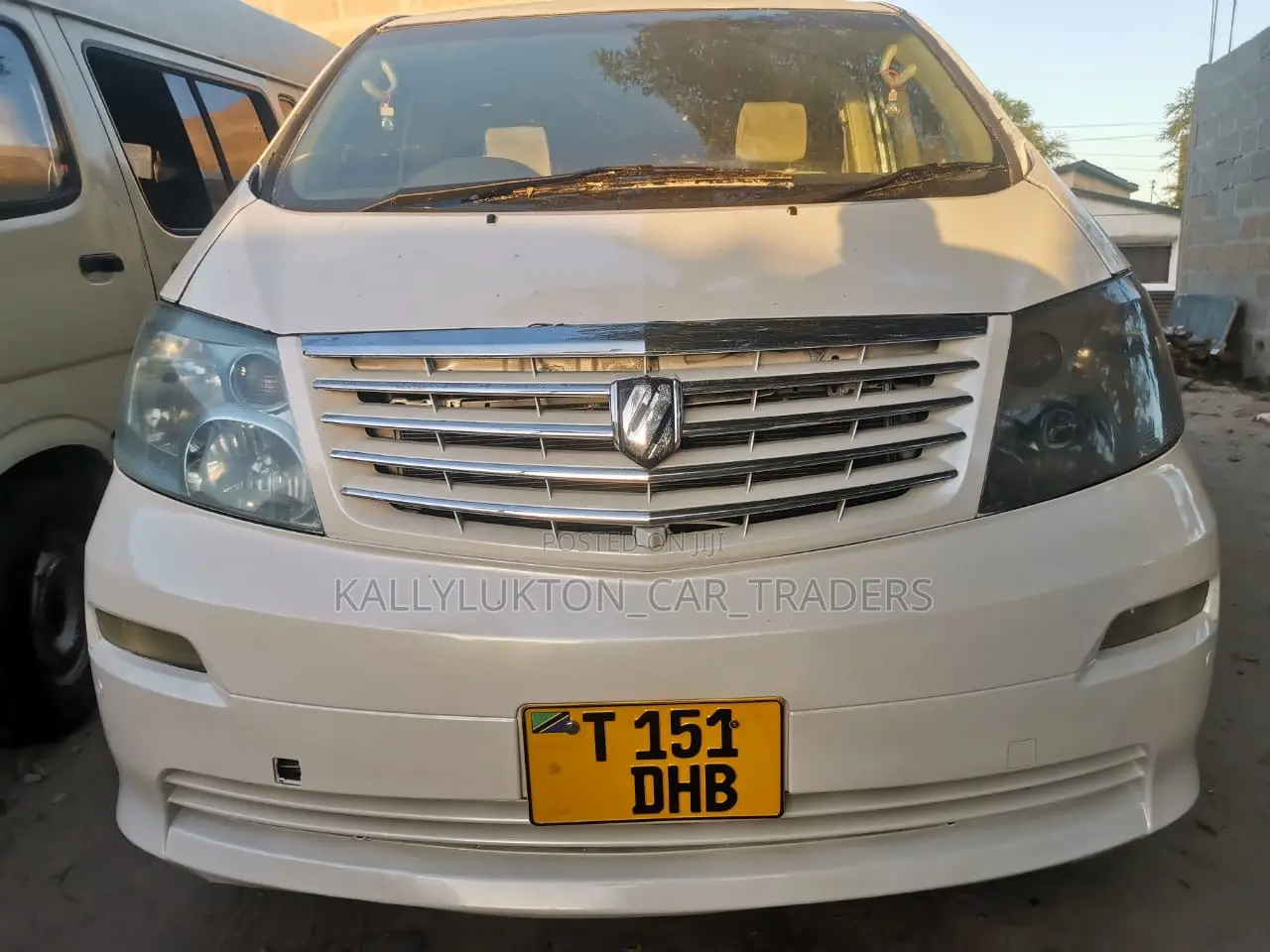 Toyota Alphard 2006 White