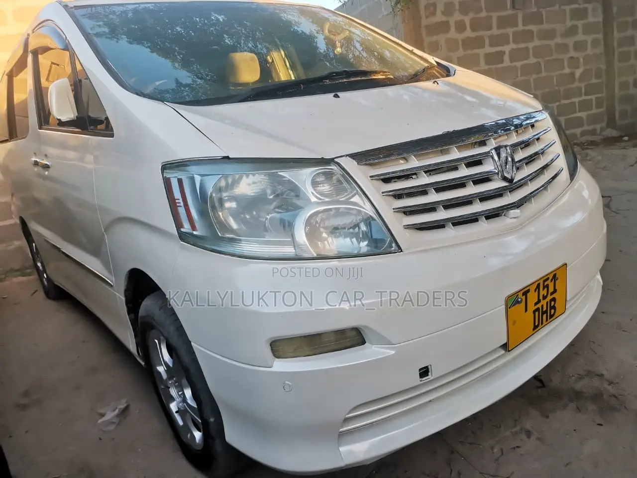 Toyota Alphard 2006 White