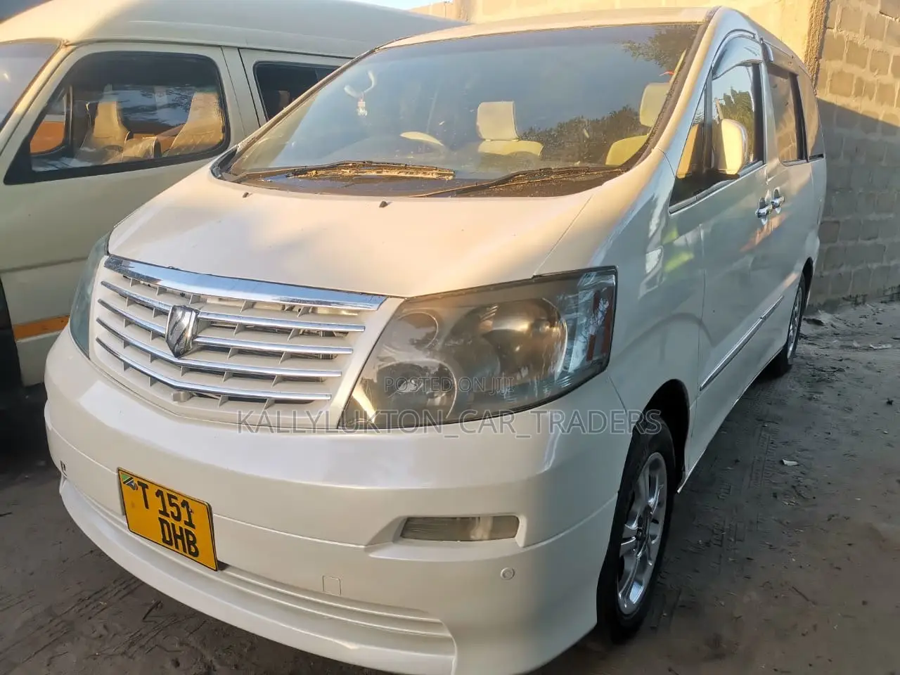 Toyota Alphard 2006 White