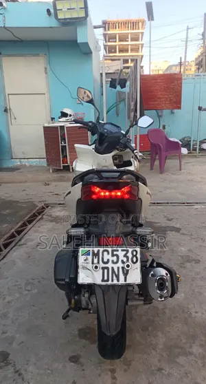 Honda Vario 2022 White