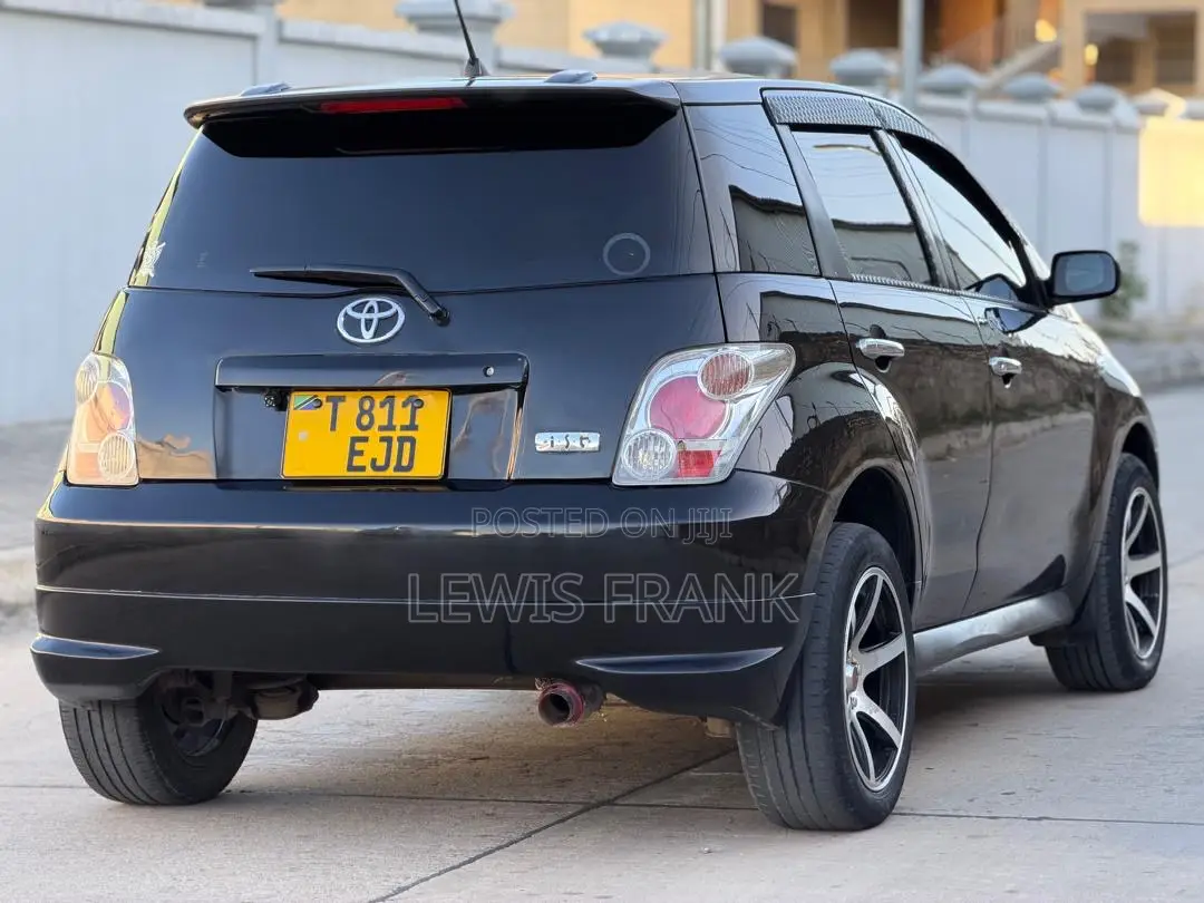 Toyota IST 2004 Black