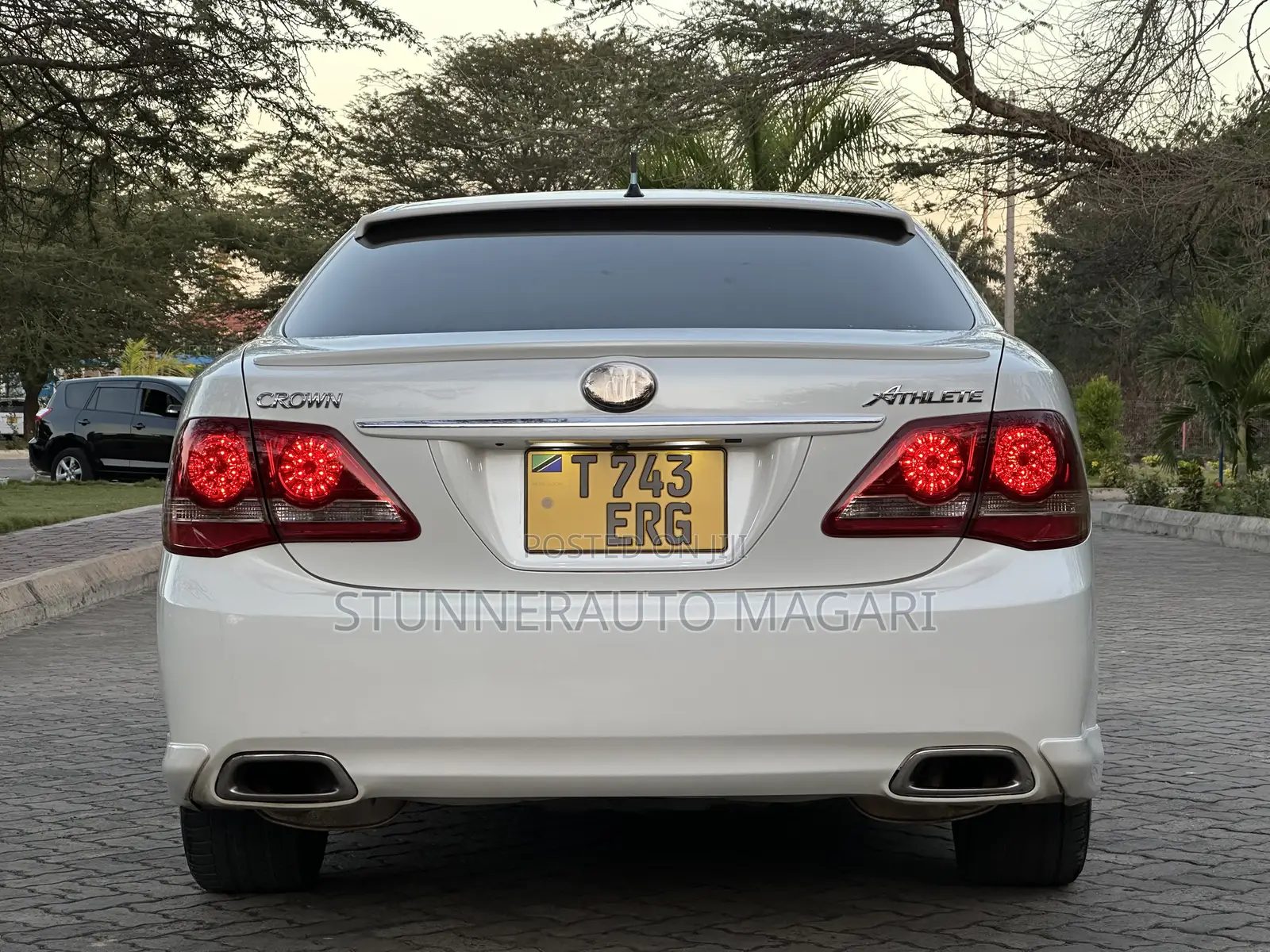 Toyota Crown 2009 White