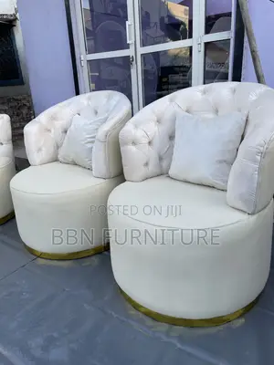 Unakosaje Sofa Kali Kama Hii Bei Ya Offer