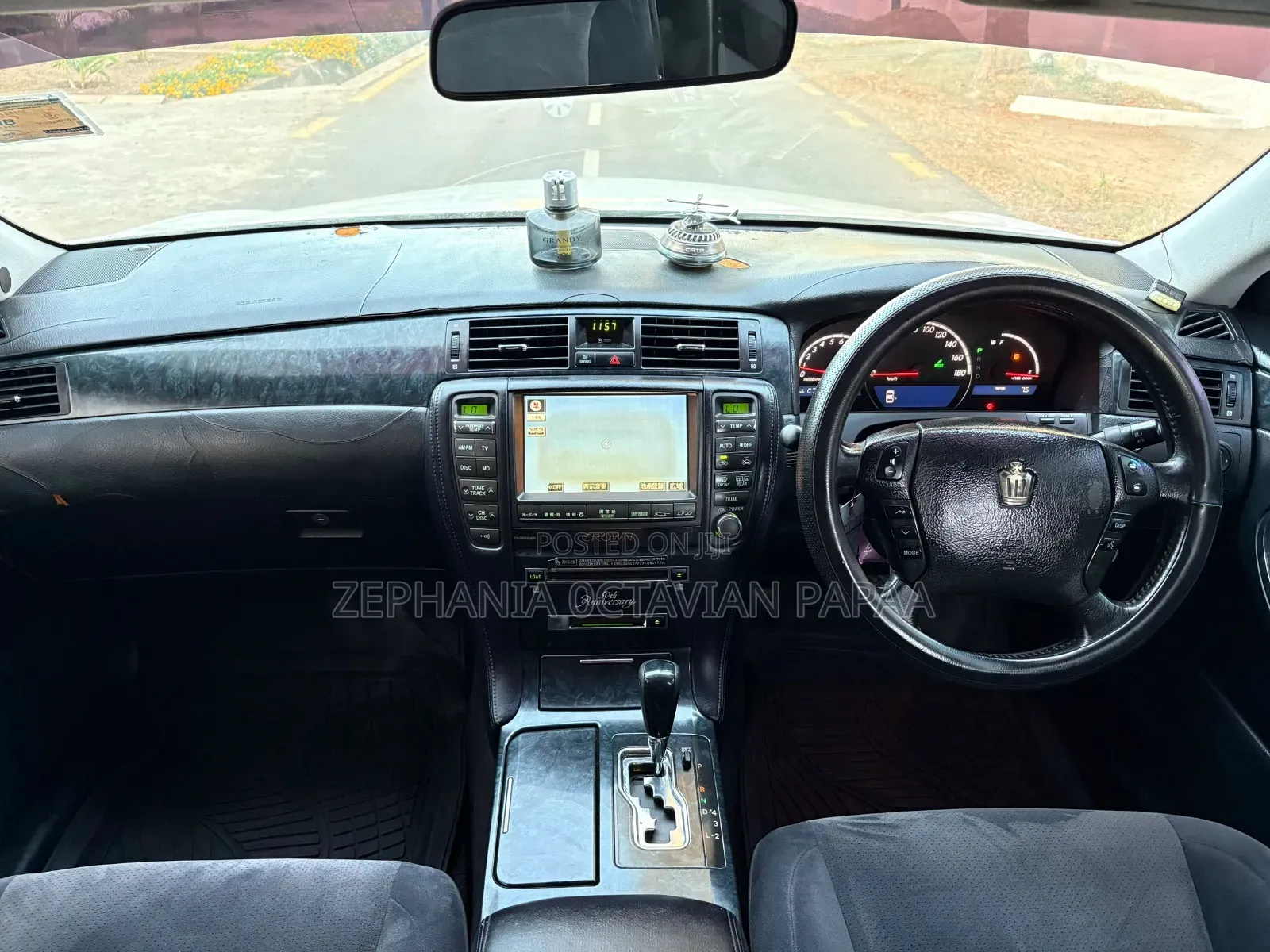 Toyota Crown Royale 2005 White