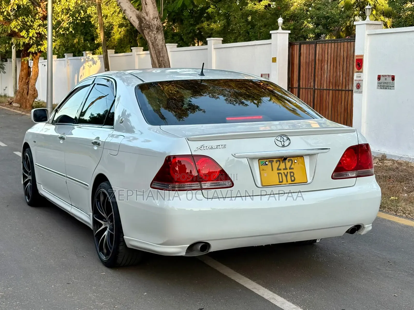 Toyota Crown Royale 2005 White