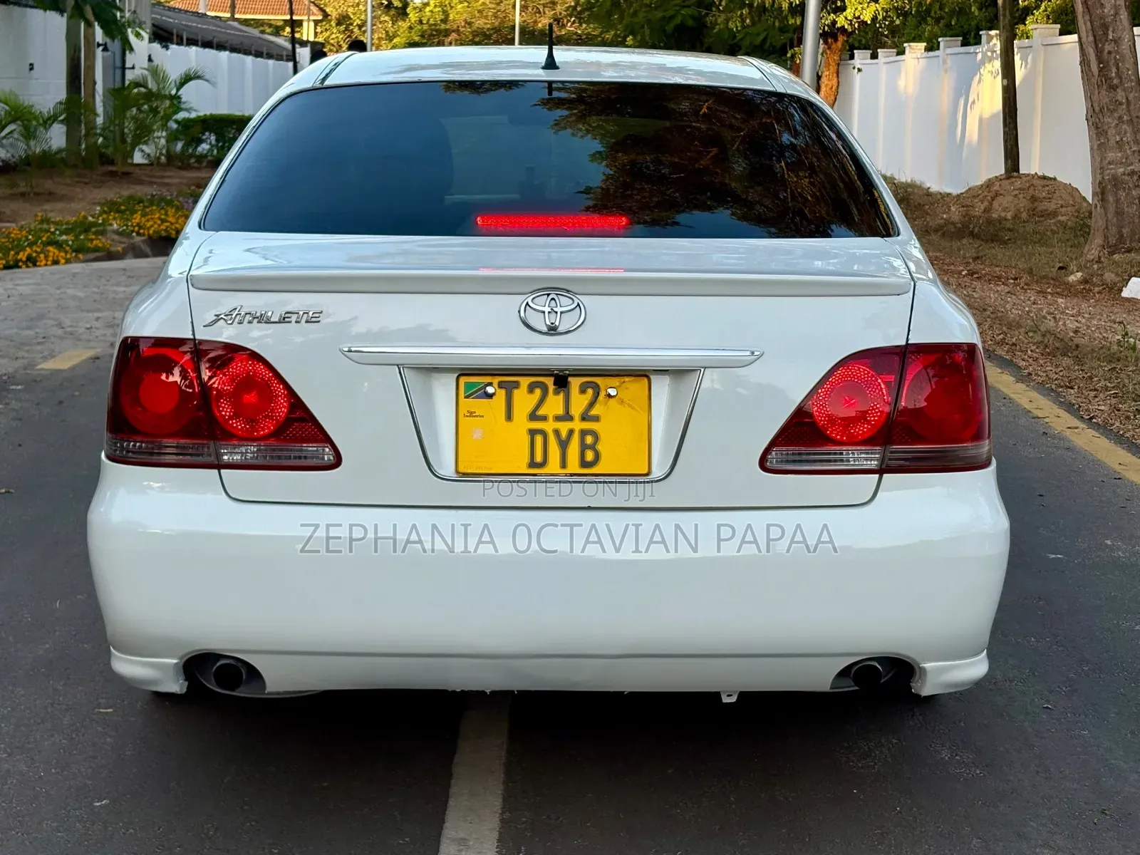 Toyota Crown Royale 2005 White