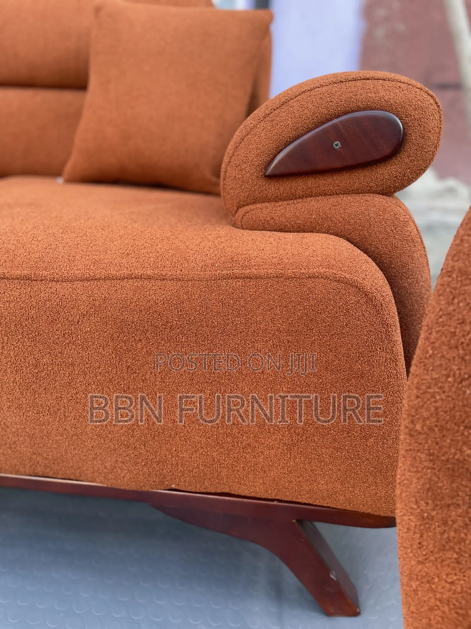 Modern; Sofa 7 Seaters Bei Ya Kitanzania