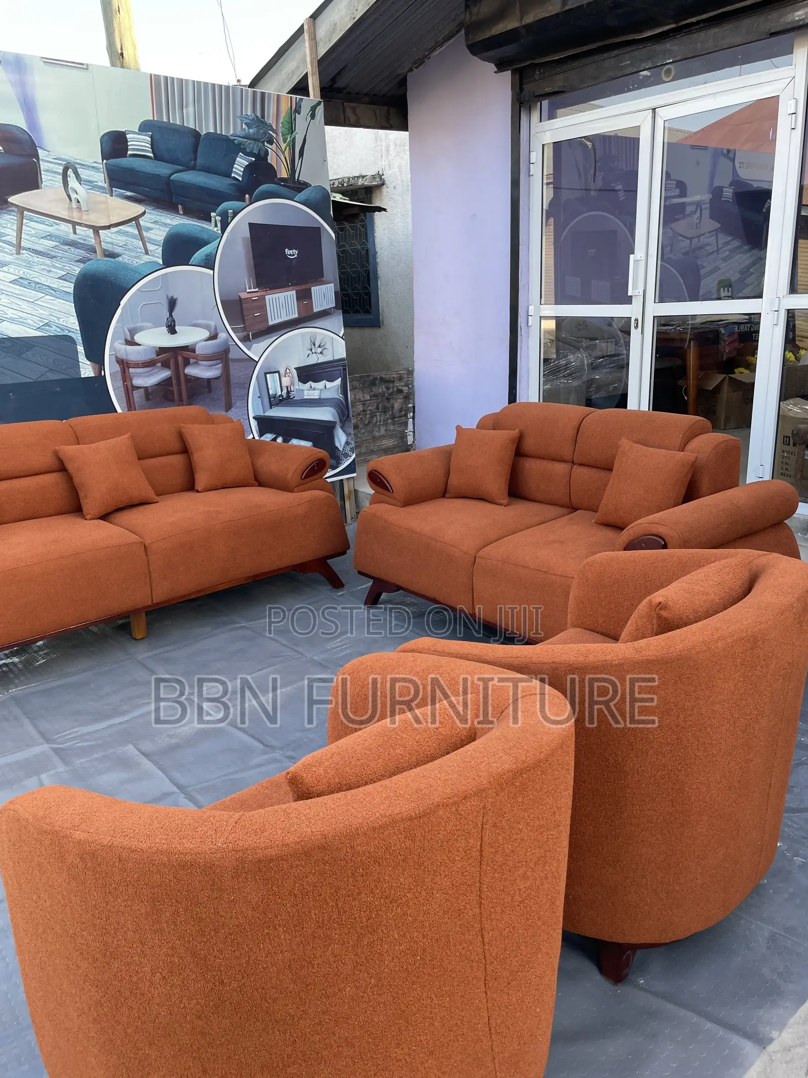 Modern; Sofa 7 Seaters Bei Ya Kitanzania