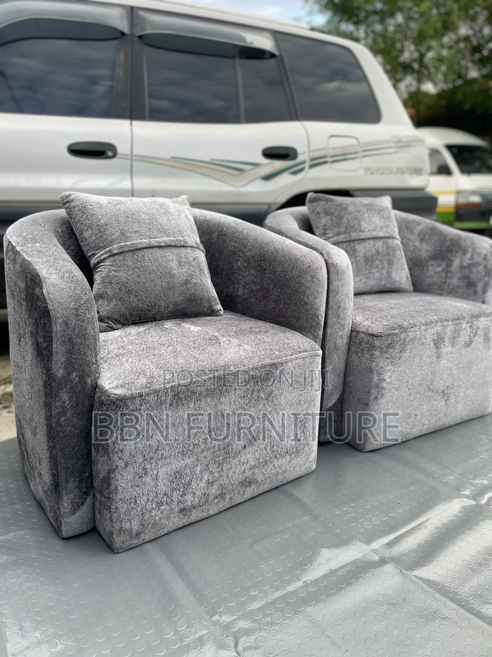 Modern; Sofa Set 7 Seaters