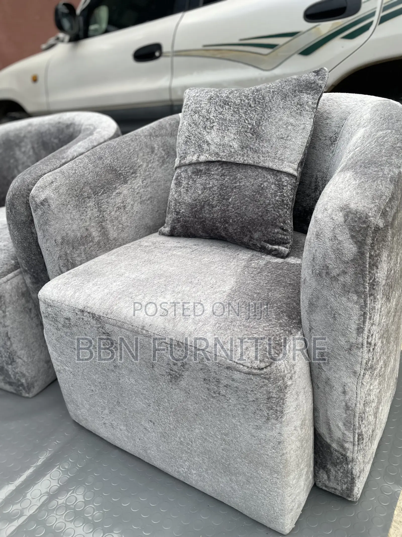 Modern; Sofa Set 7 Seaters