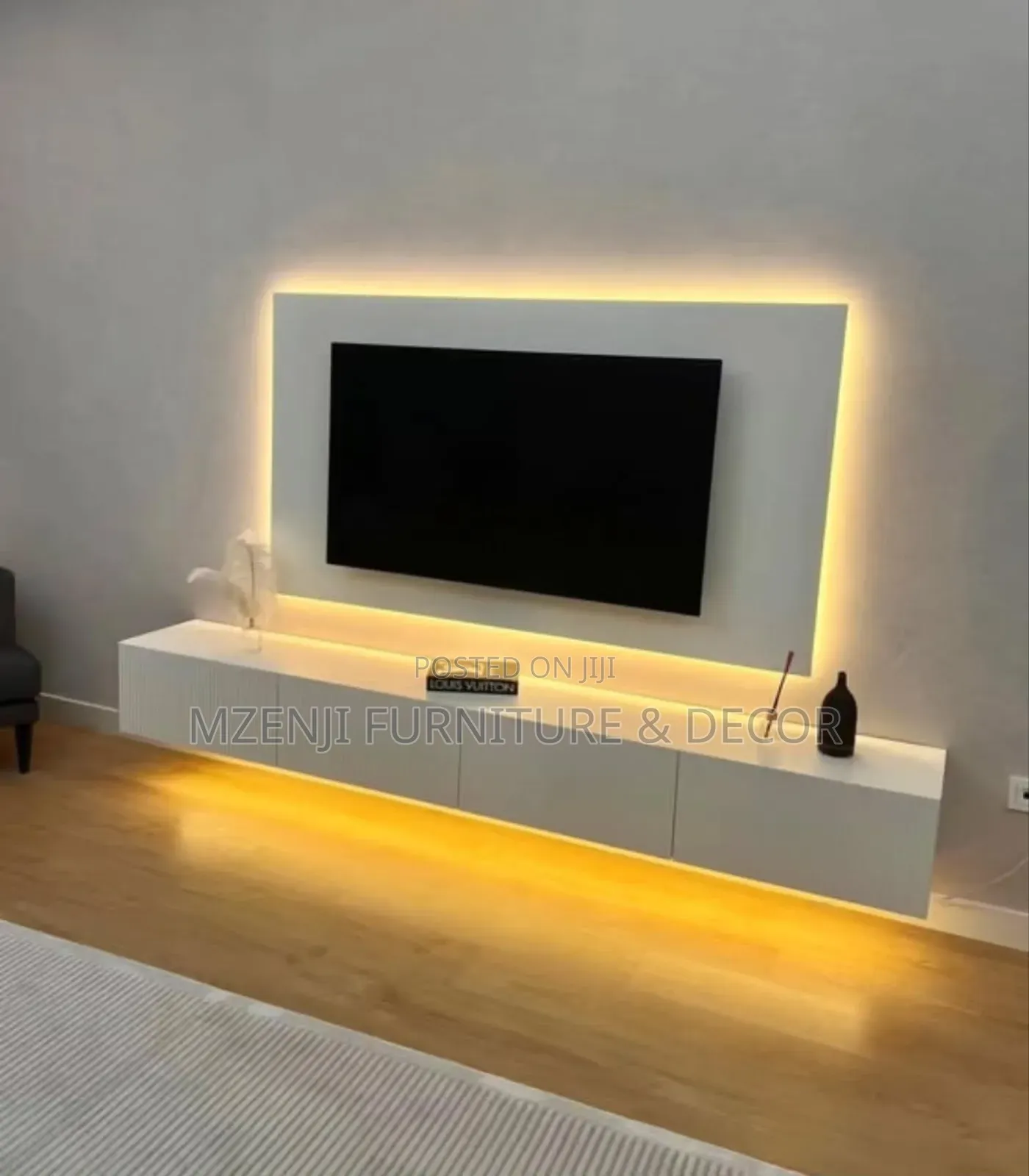 TV Unit Classic Design