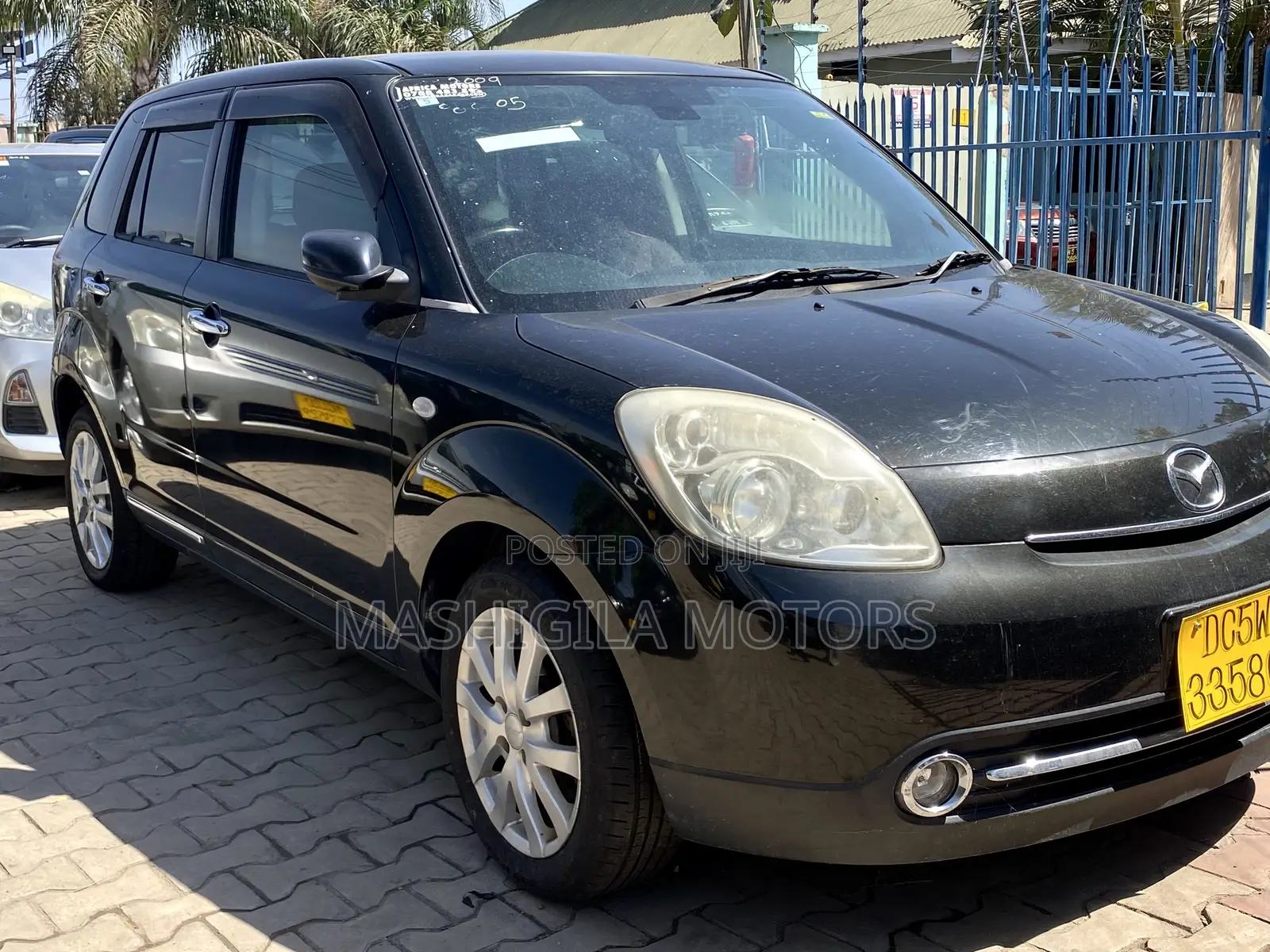 Mazda Verisa 2009 Black