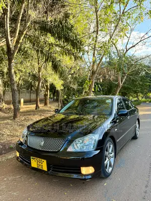 Toyota Crown Royale 2005 Black