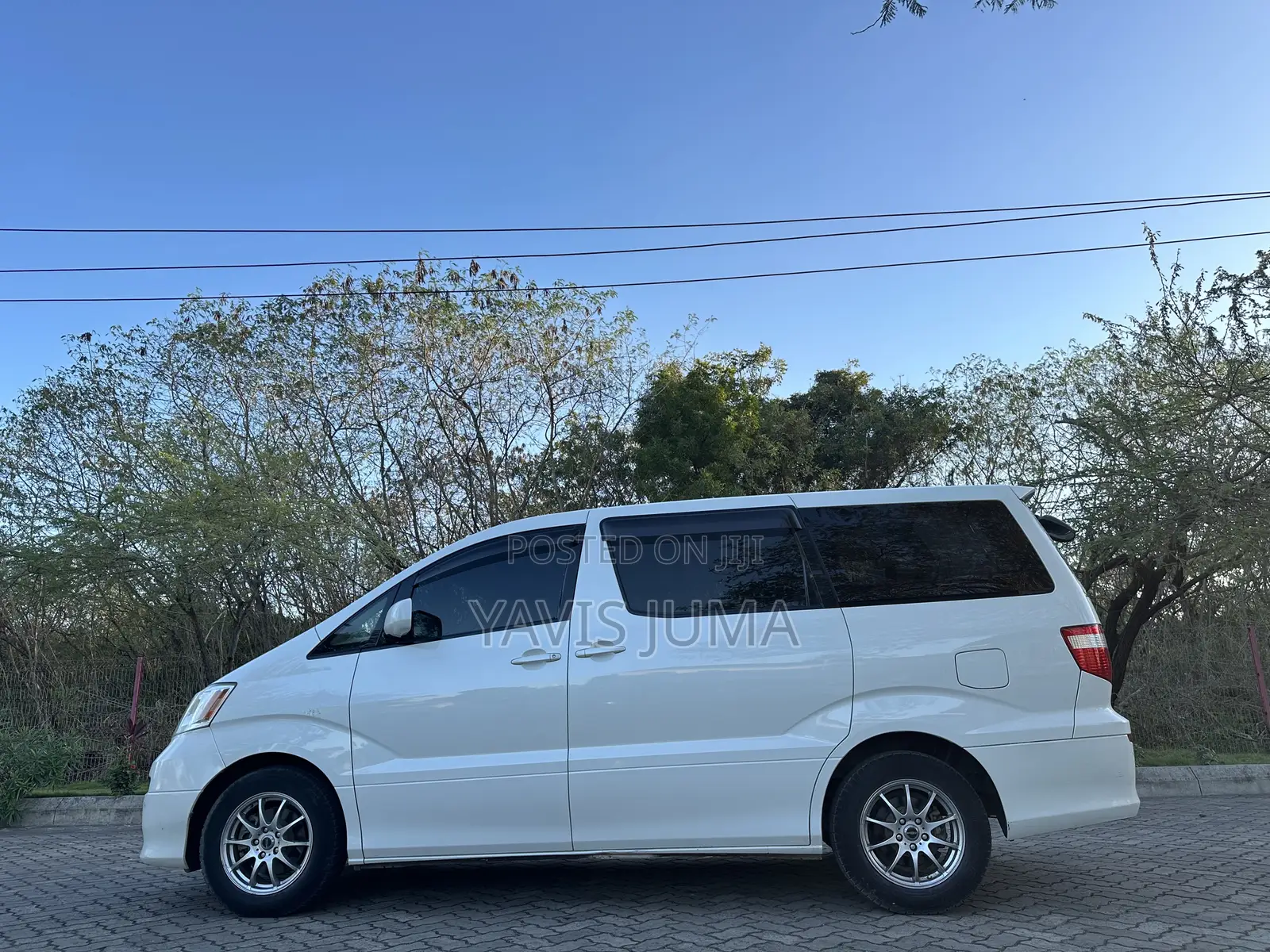 Toyota Alphard 2005 White