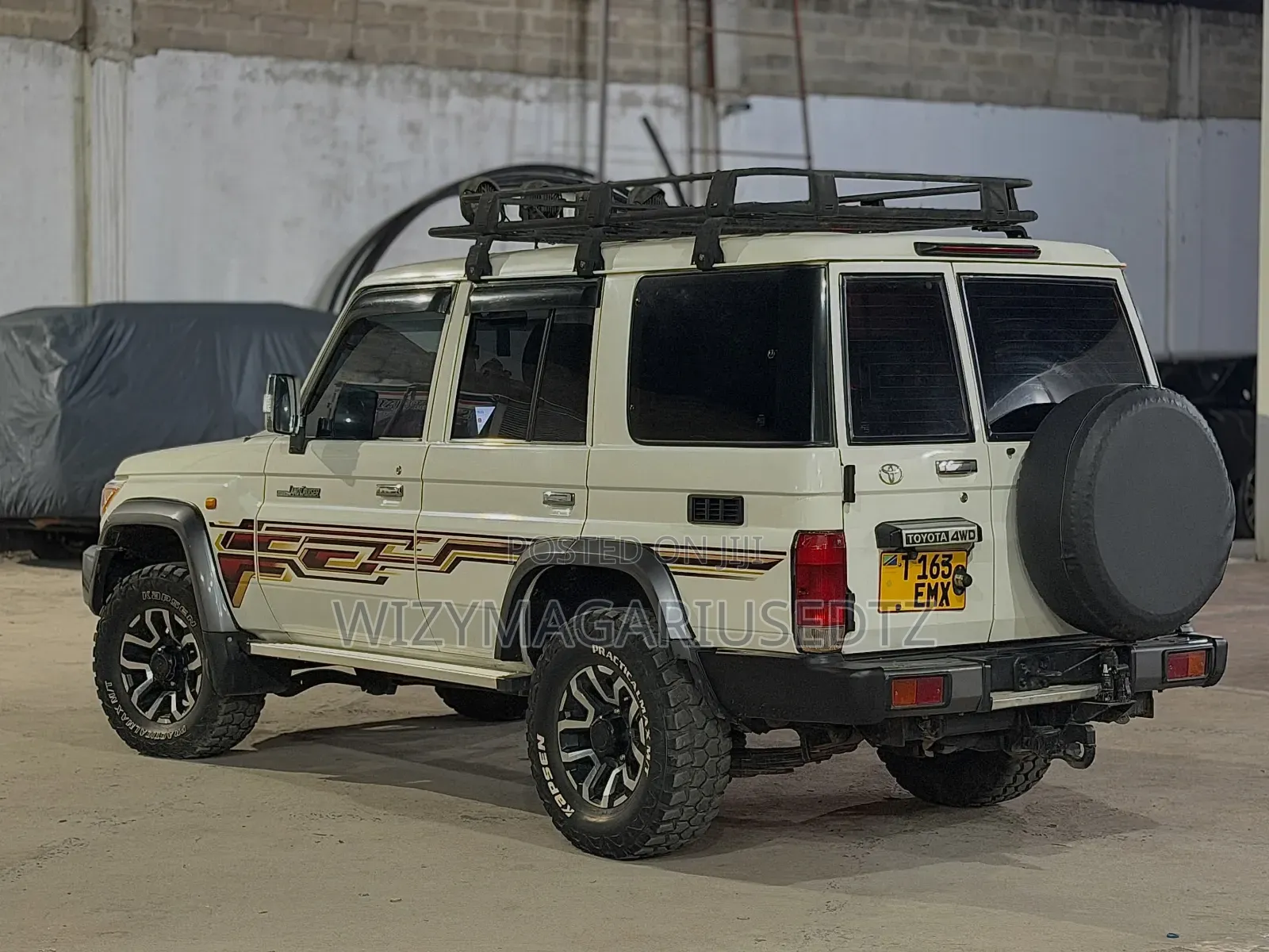 Toyota Land Cruiser 2015 Silver