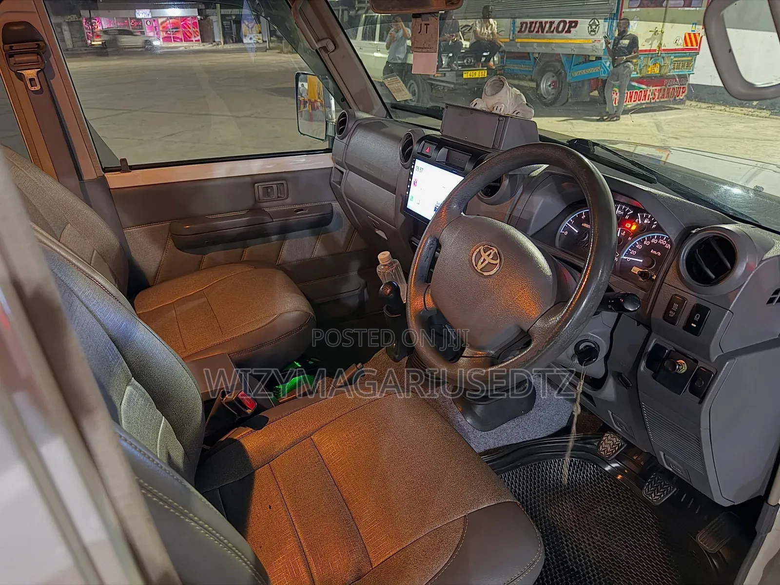Toyota Land Cruiser 2015 Silver