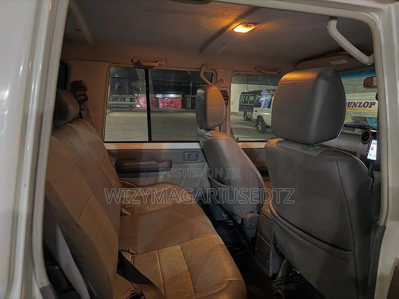 Toyota Land Cruiser 2015 Silver