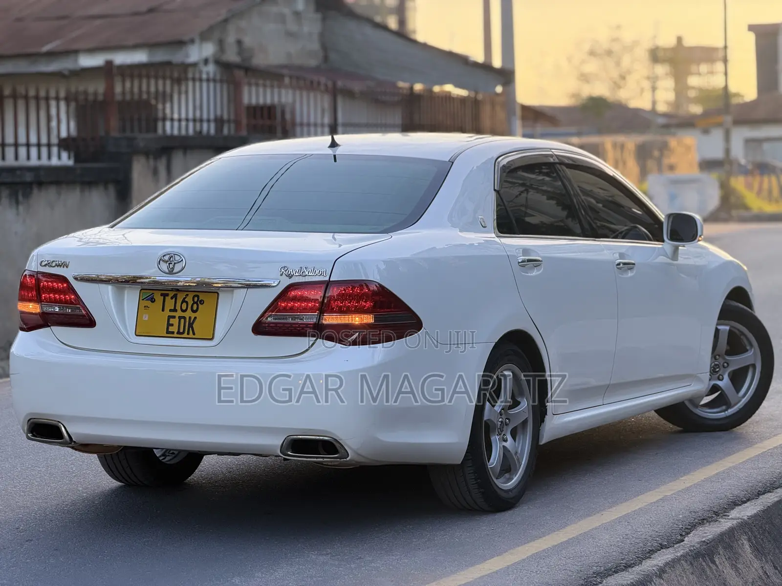 Toyota Crown 2010 White