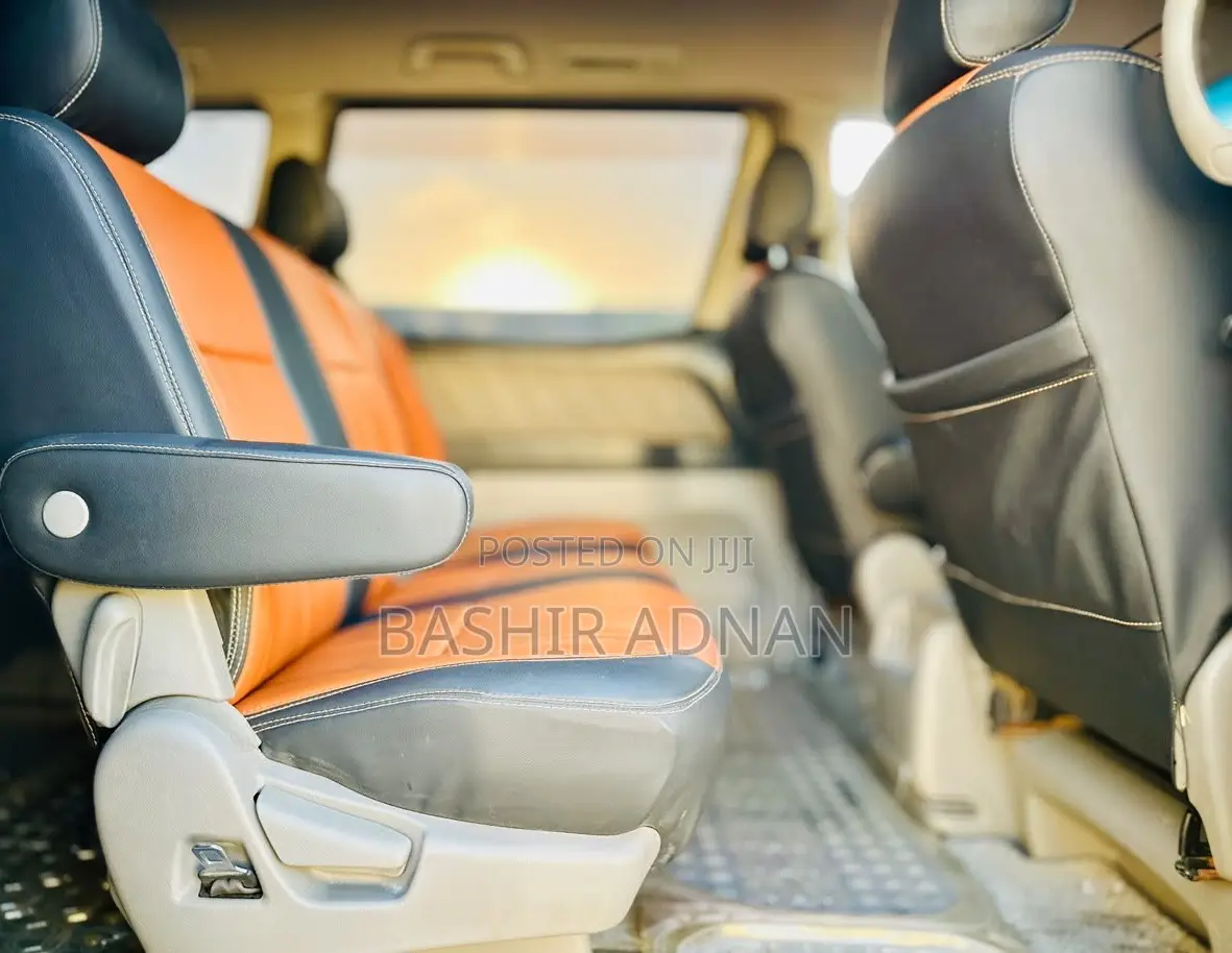 Toyota Alphard 2.4 Petrol FWD 2007 Pearl