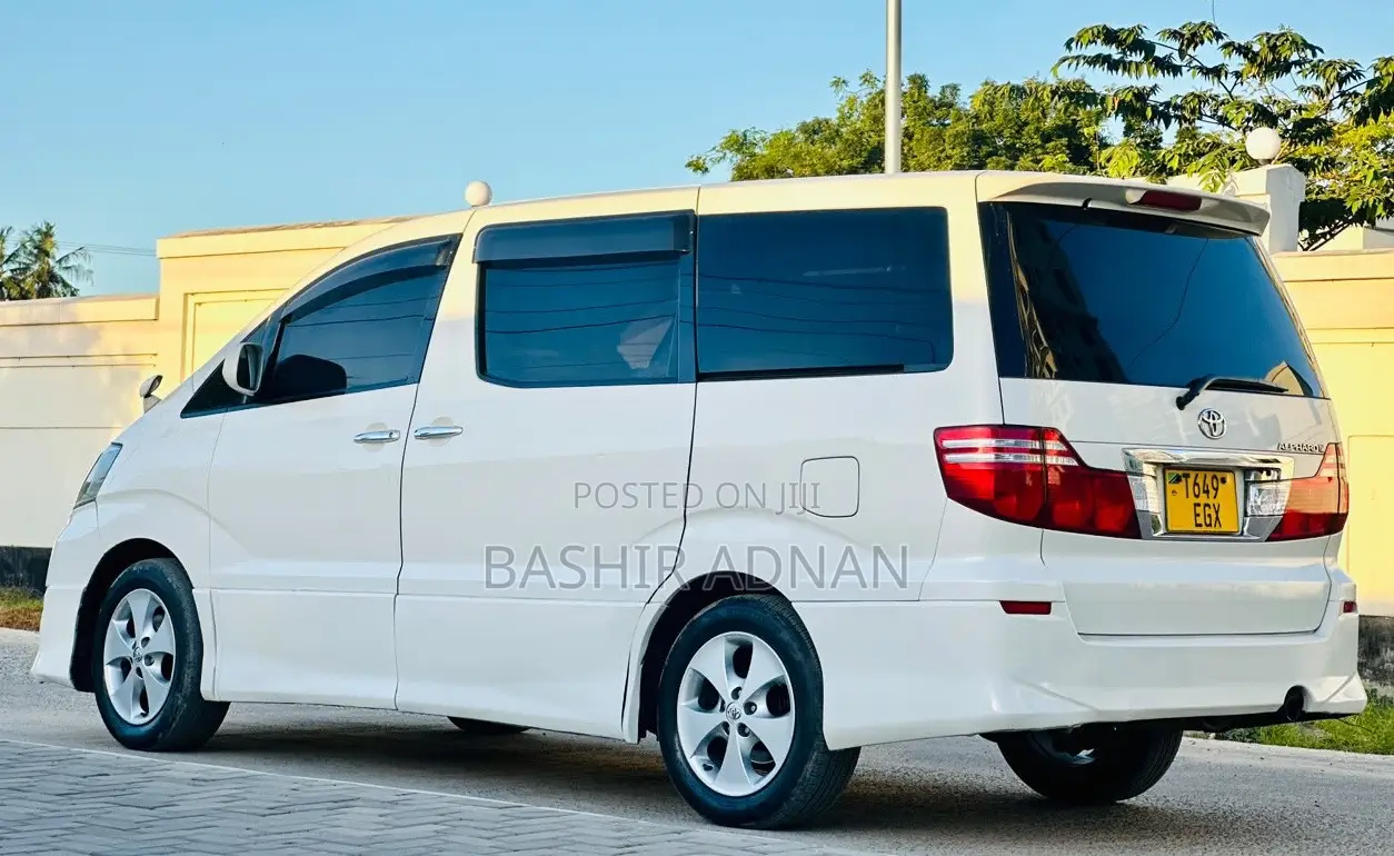 Toyota Alphard 2.4 Petrol FWD 2007 Pearl