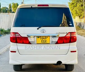 Toyota Alphard 2.4 Petrol FWD 2007 Pearl
