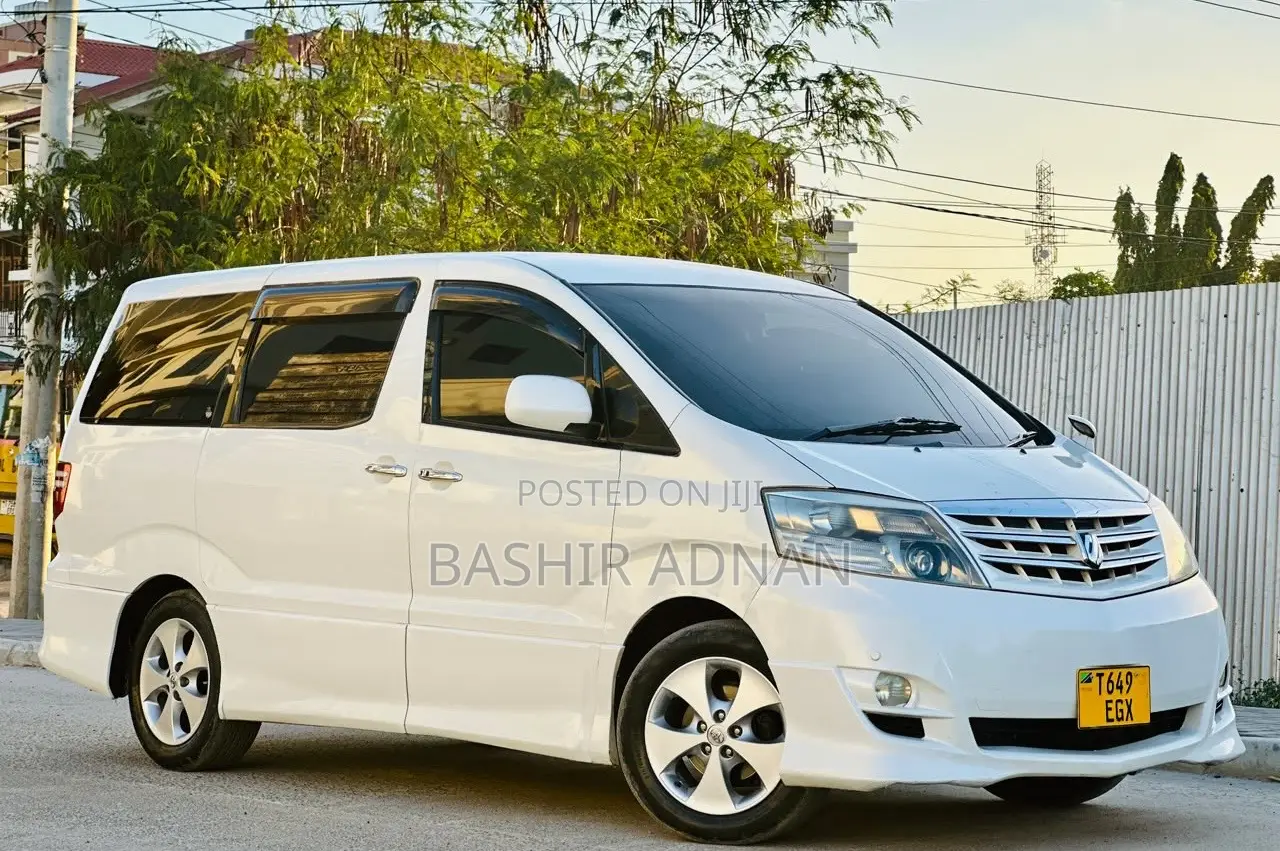 Toyota Alphard 2.4 Petrol FWD 2007 Pearl