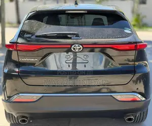 Toyota Harrier 2022 Black