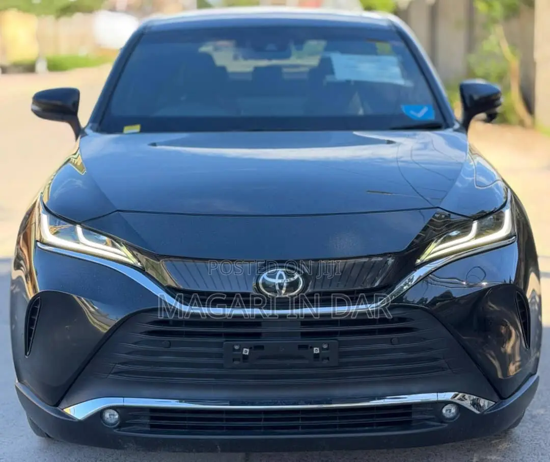 Toyota Harrier 2022 Black
