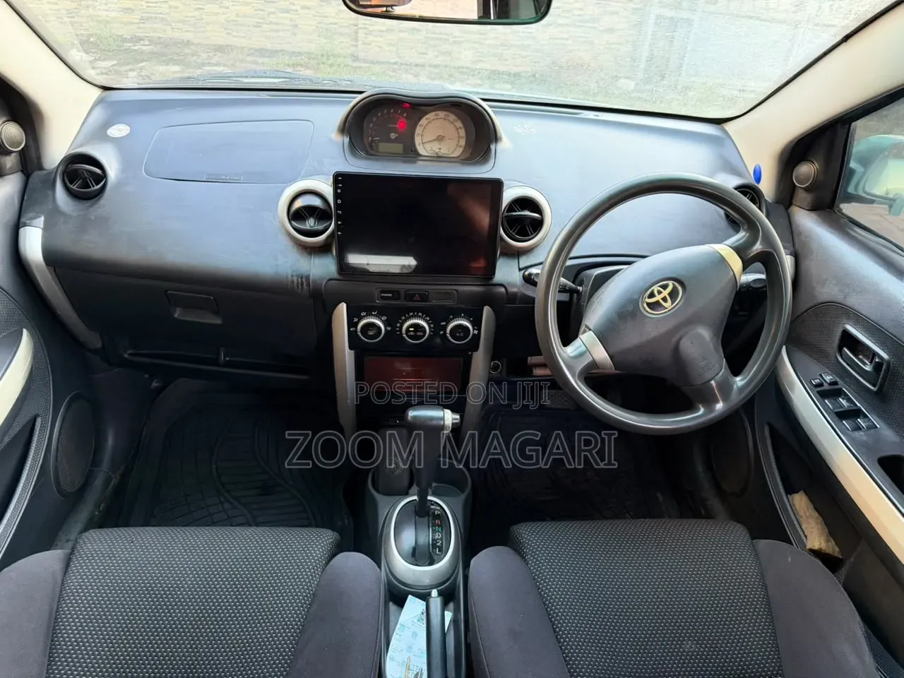 Toyota IST 2004 Blue