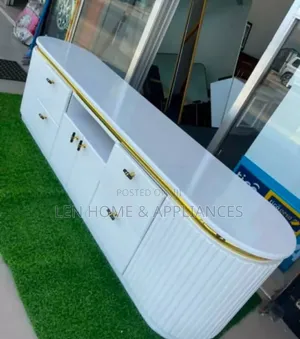 Showcase Luxury Color White and Brown