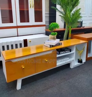 Showcase Luxury Color White and Brown