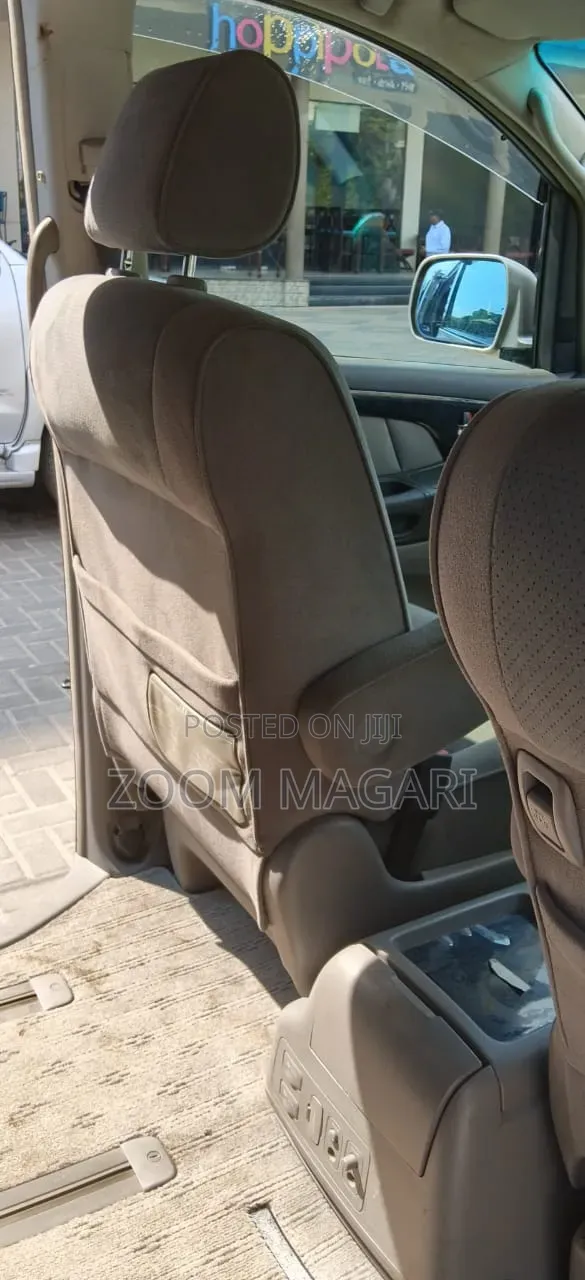 Toyota Alphard 2005 Gray