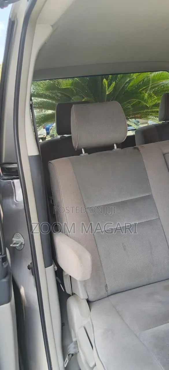 Toyota Alphard 2005 Gray