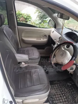 Toyota Sienta 2004 White
