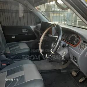 Toyota Sienta 2004 White