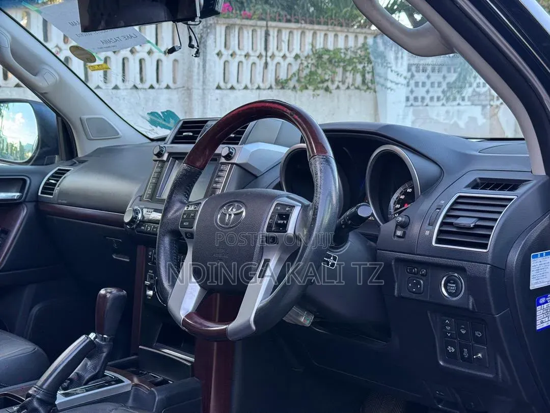 Toyota Land Cruiser Prado 2015 Black