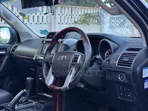 Toyota Land Cruiser Prado 2015 Black