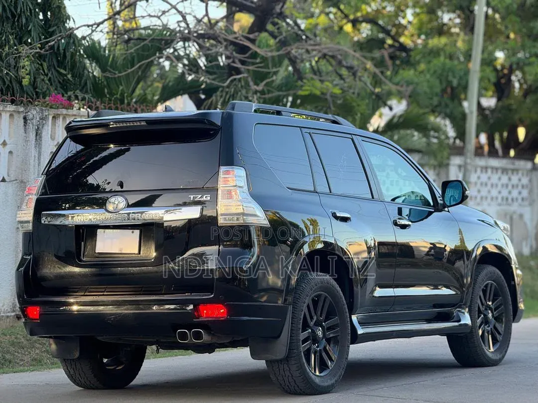 Toyota Land Cruiser Prado 2015 Black