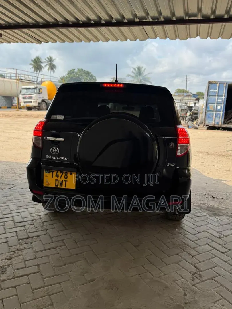 Toyota Vanguard 2008 Black