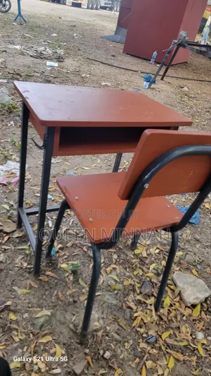 Iron Pipe Table and Chair for Primary and Secondary School