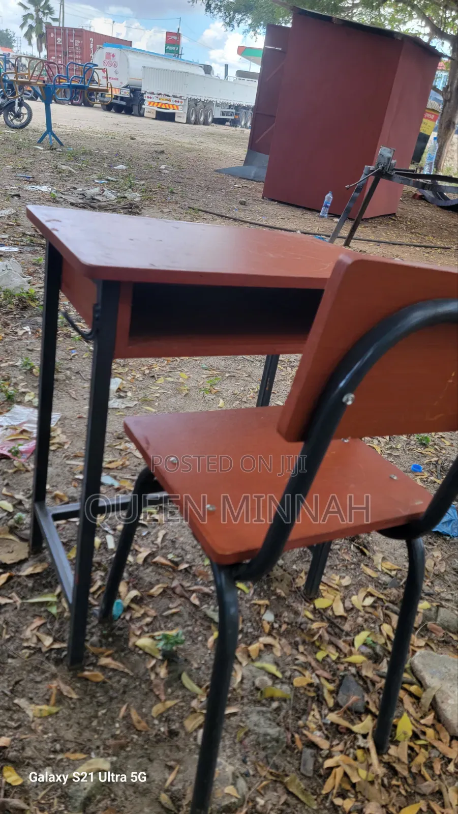 Iron Pipe Table and Chair for Primary and Secondary School