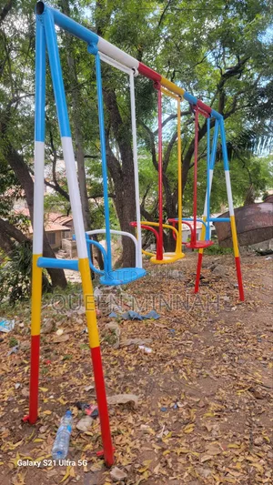 Heavy-Duty Steel Frame Children's Playground Swings